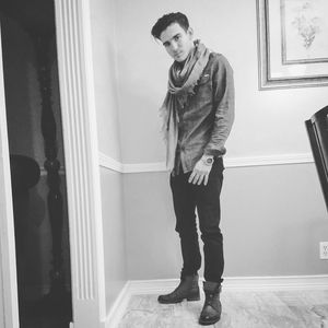 Meet your Posher, Arnoldo